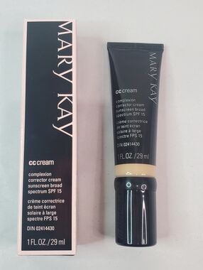 MK CC Cream Medium To Deep 6/2027 Sunscreen Broad Spectrum SPF 15 - 1 FL OZ NEW